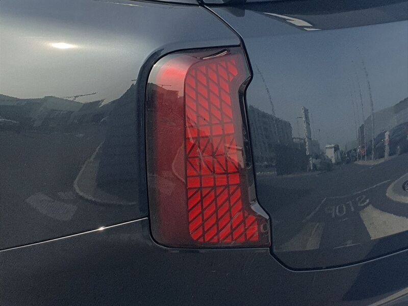 More views of Mini Countryman