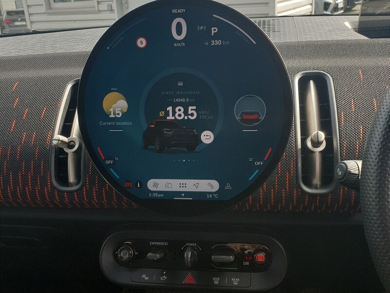 More views of Mini Countryman