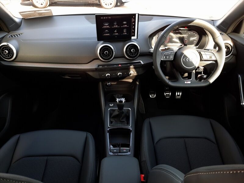 More views of Audi Q2