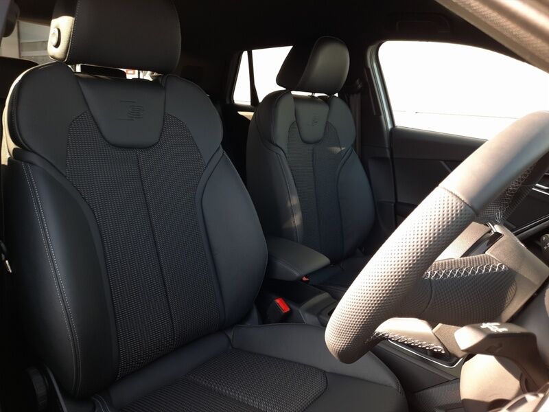 More views of Audi Q2