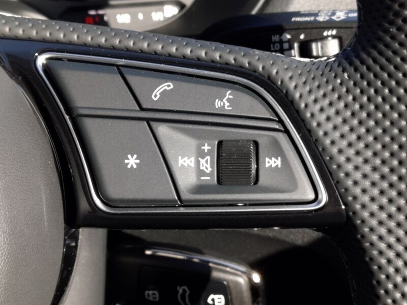 More views of Audi Q2