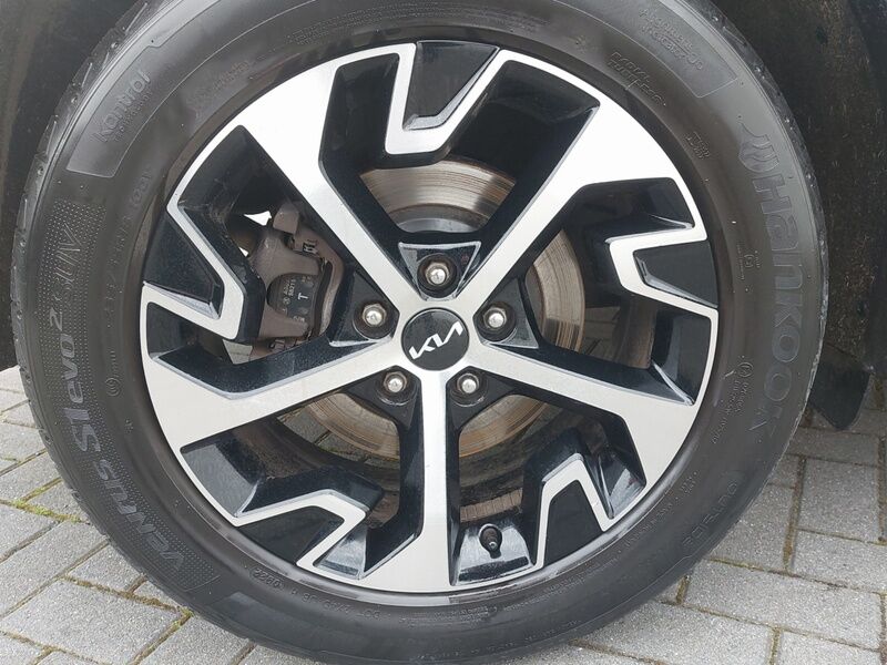 More views of Kia Sportage