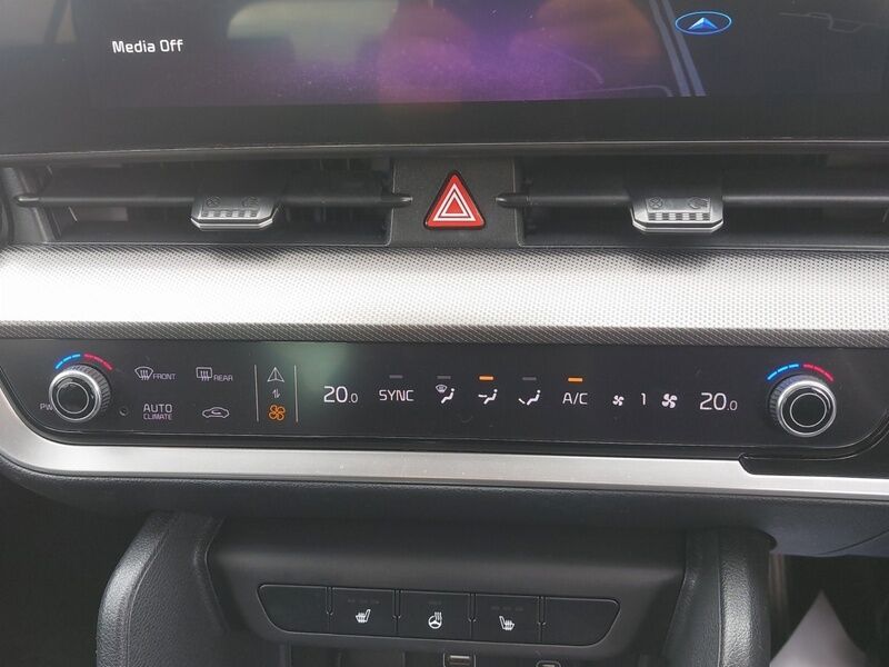 More views of Kia Sportage