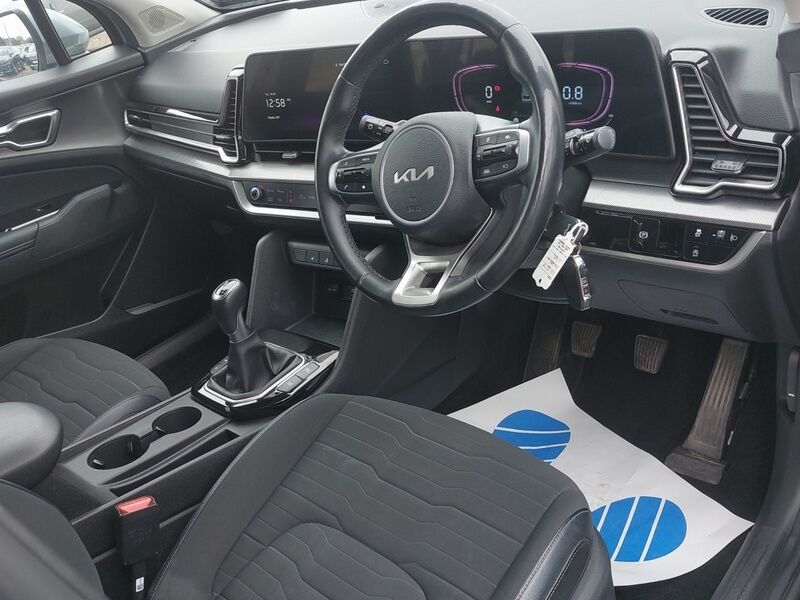 More views of Kia Sportage