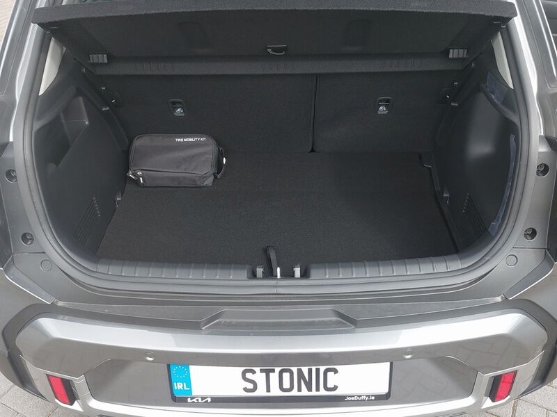 More views of Kia Stonic