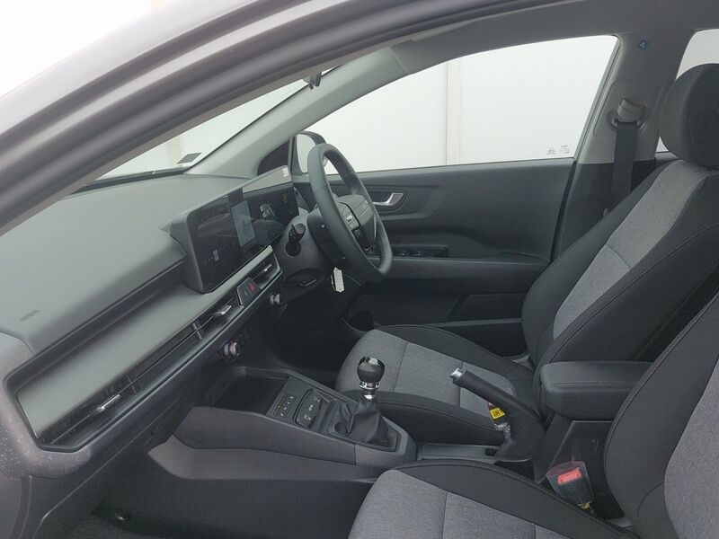 More views of Kia Stonic