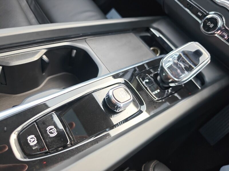 More views of Volvo XC60