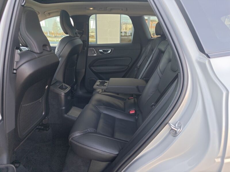 More views of Volvo XC60