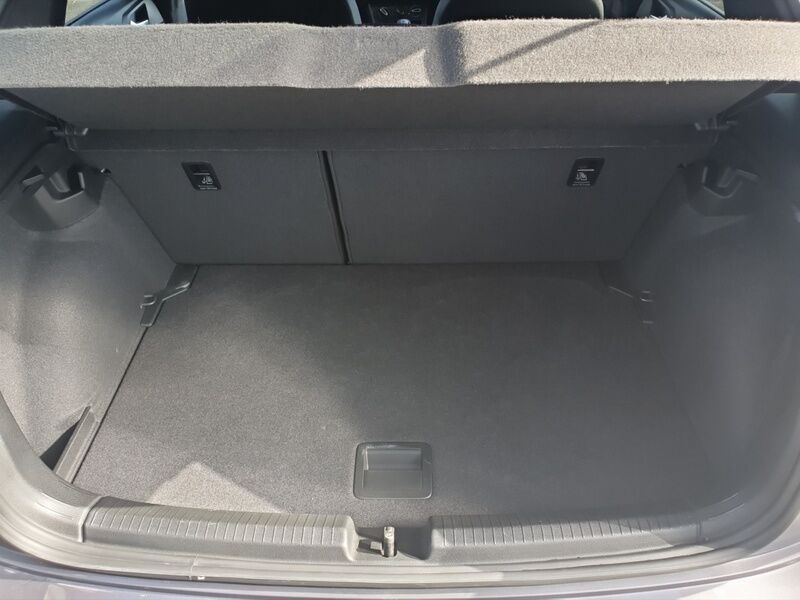 More views of Volkswagen Polo