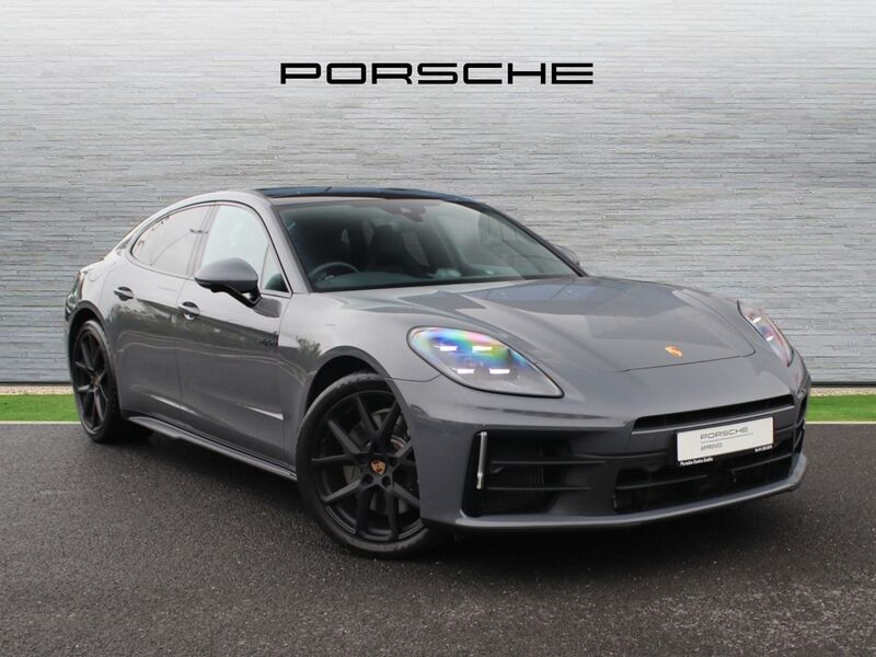 More views of Porsche Panamera