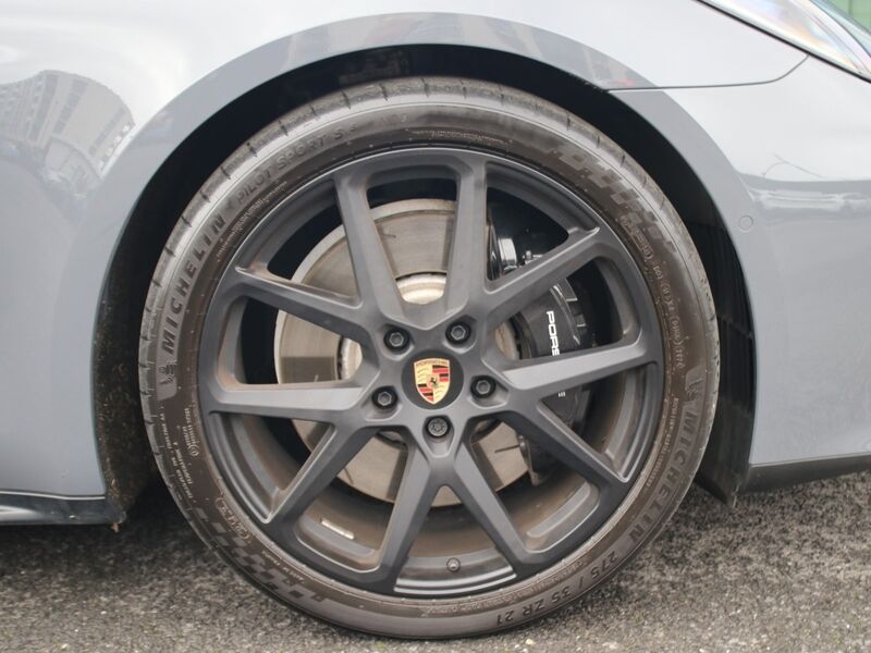 More views of Porsche Panamera