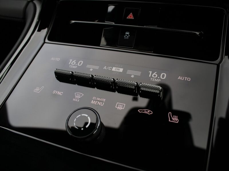 More views of Porsche Panamera