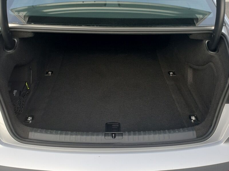 More views of Audi A6