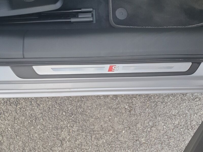 More views of Audi A6