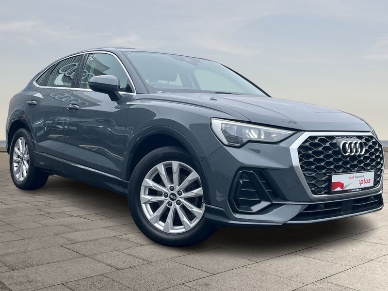 More views of Audi Q3