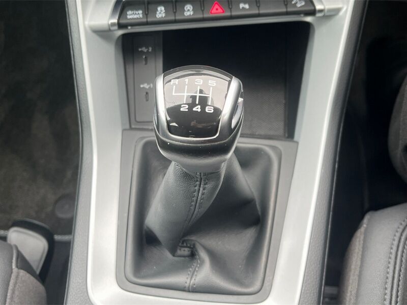 More views of Audi Q3