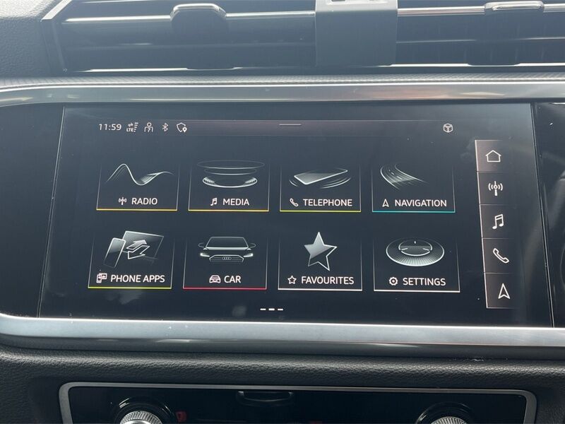 More views of Audi Q3