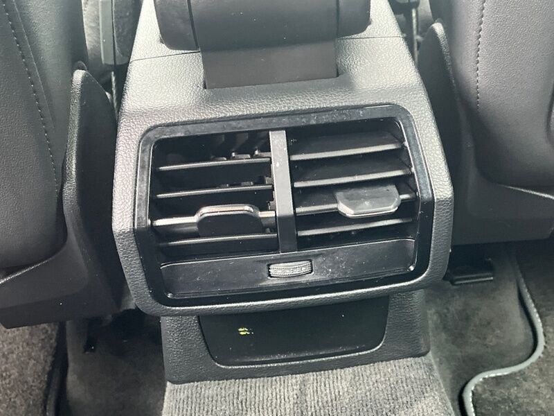 More views of Audi Q3