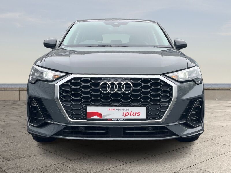 More views of Audi Q3