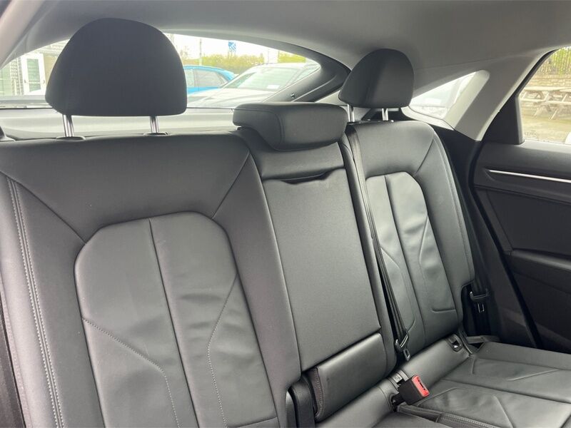 More views of Audi Q3