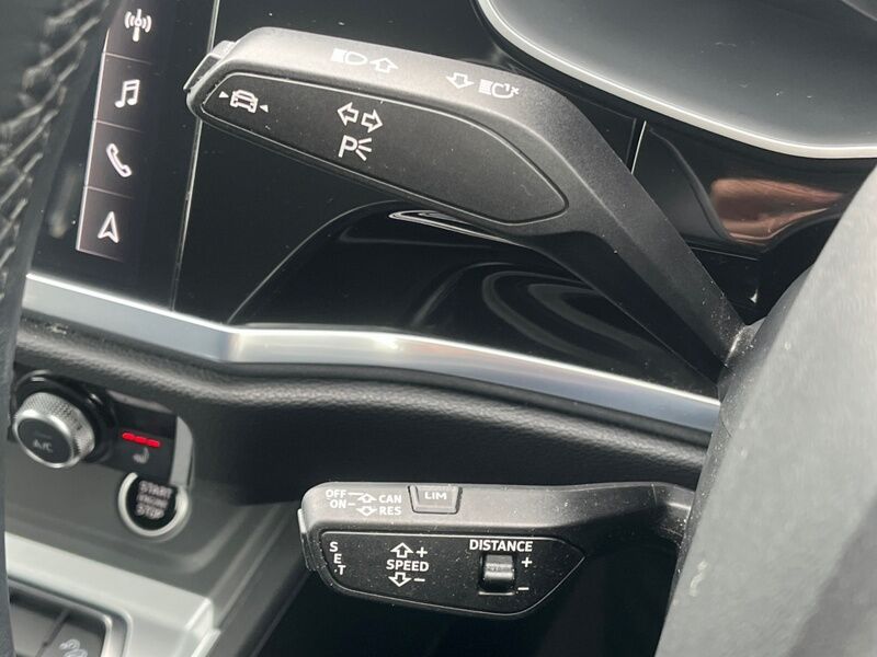 More views of Audi Q3