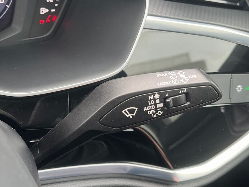 More views of Audi Q3