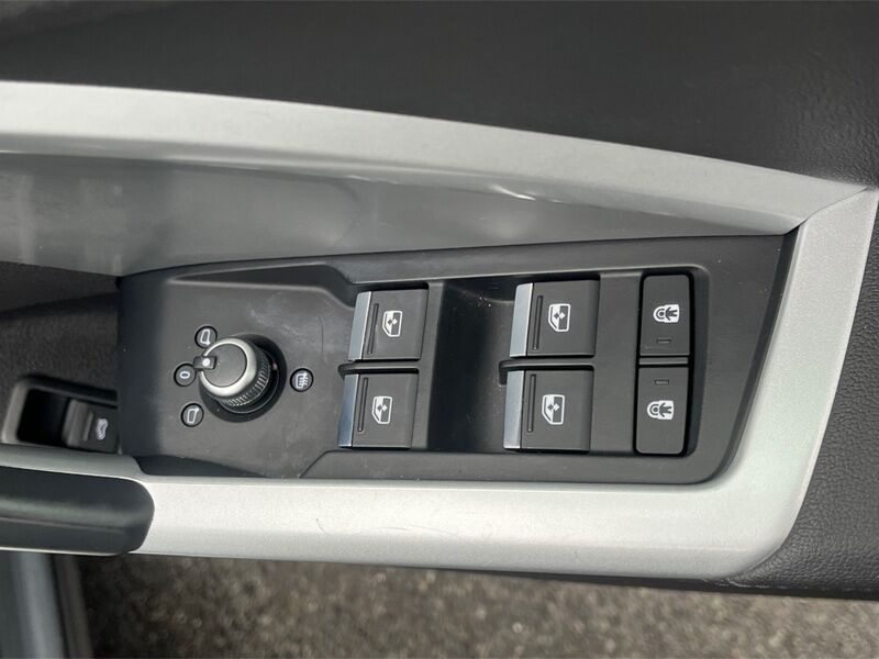 More views of Audi Q3