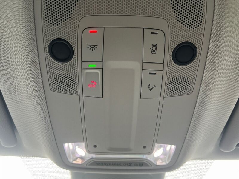 More views of Audi Q3