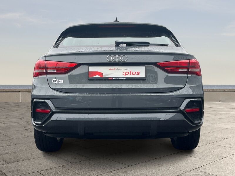 More views of Audi Q3
