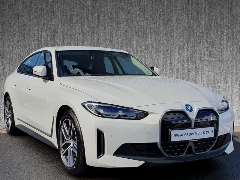 More views of BMW i4