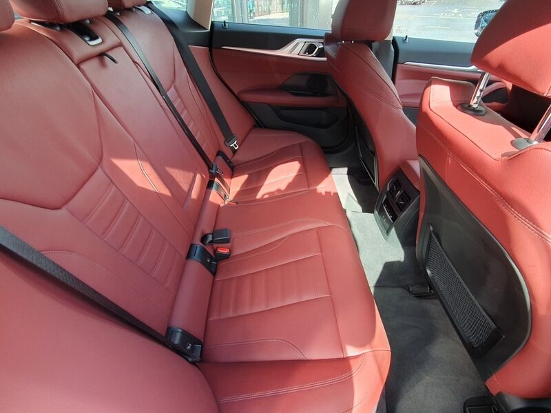 More views of BMW i4