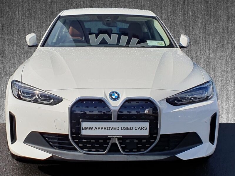 More views of BMW i4