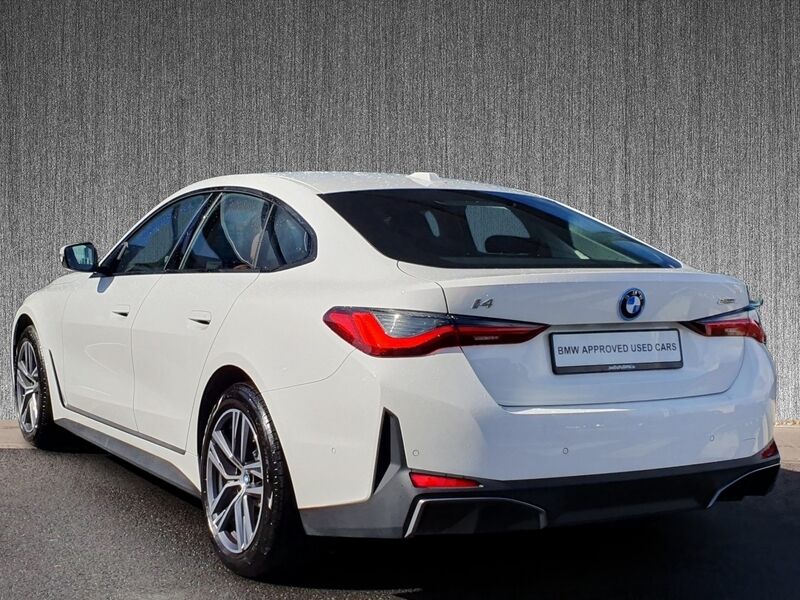 More views of BMW i4