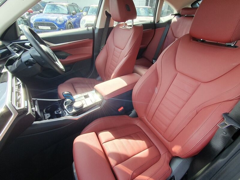 More views of BMW i4