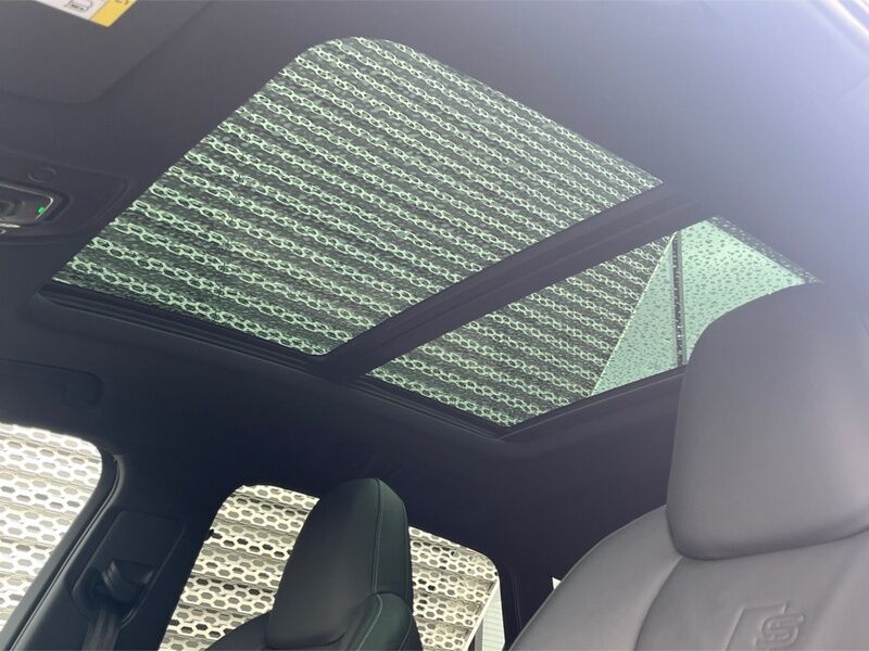 More views of Audi Q8 e-tron