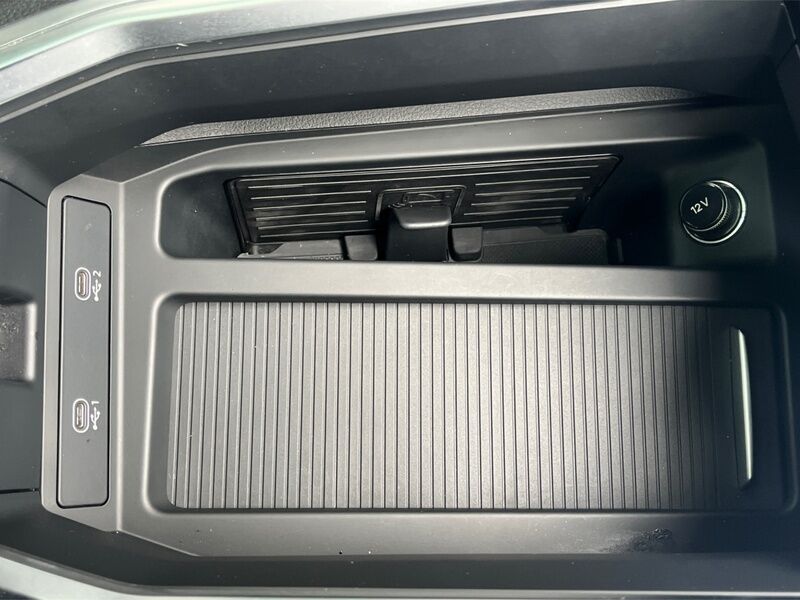 More views of Audi Q8 e-tron