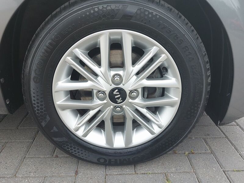 More views of Kia Picanto