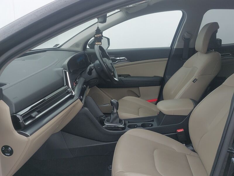 More views of Kia Sportage