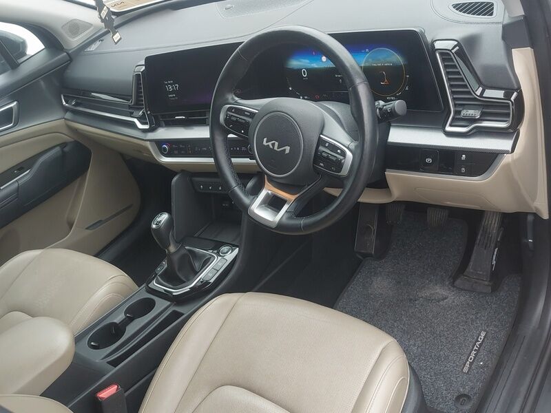 More views of Kia Sportage