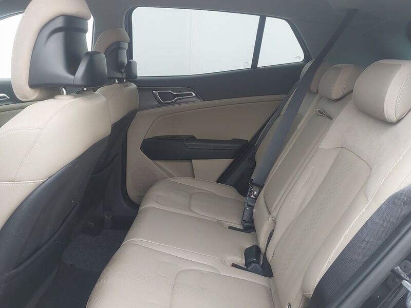 More views of Kia Sportage