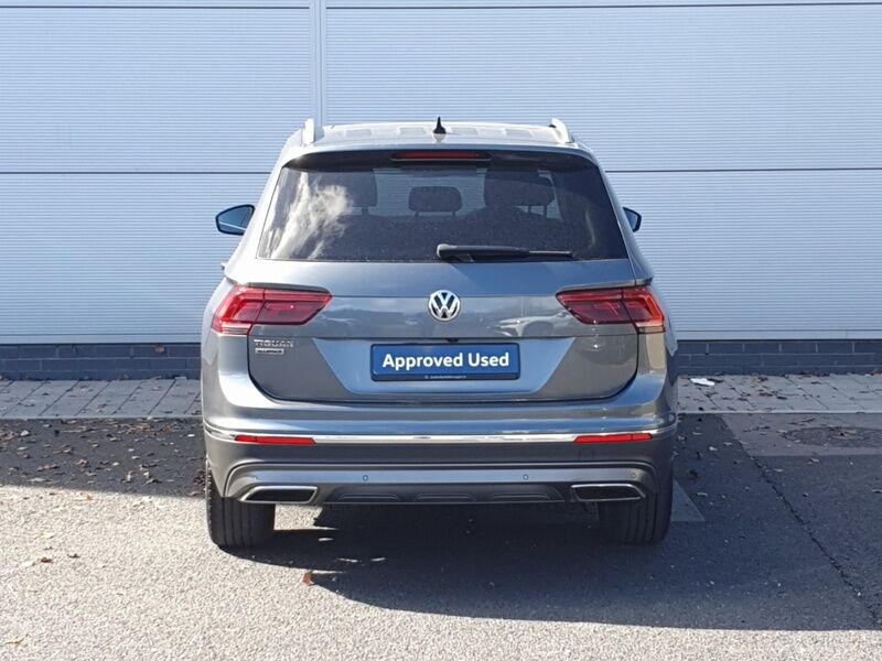 More views of Volkswagen Tiguan Allspace