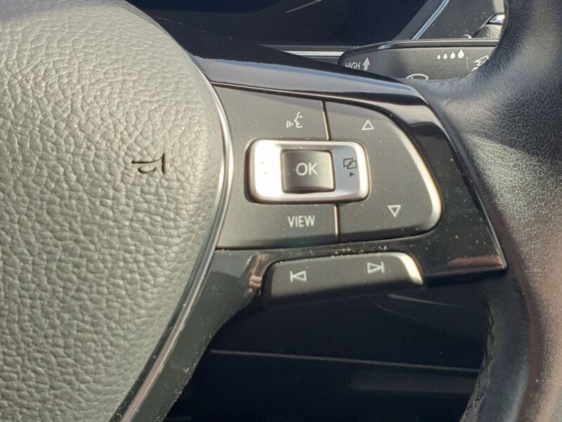 More views of Volkswagen Tiguan Allspace