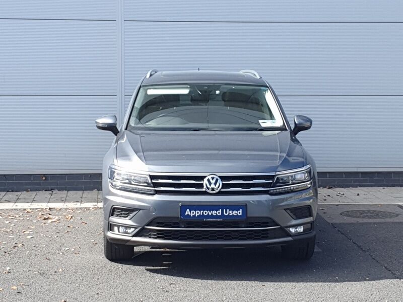 More views of Volkswagen Tiguan Allspace