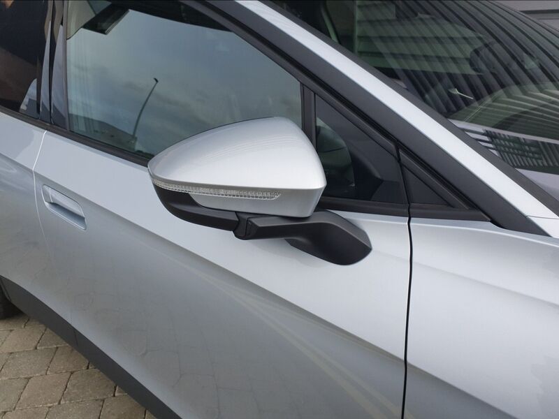 More views of Volkswagen ID.4