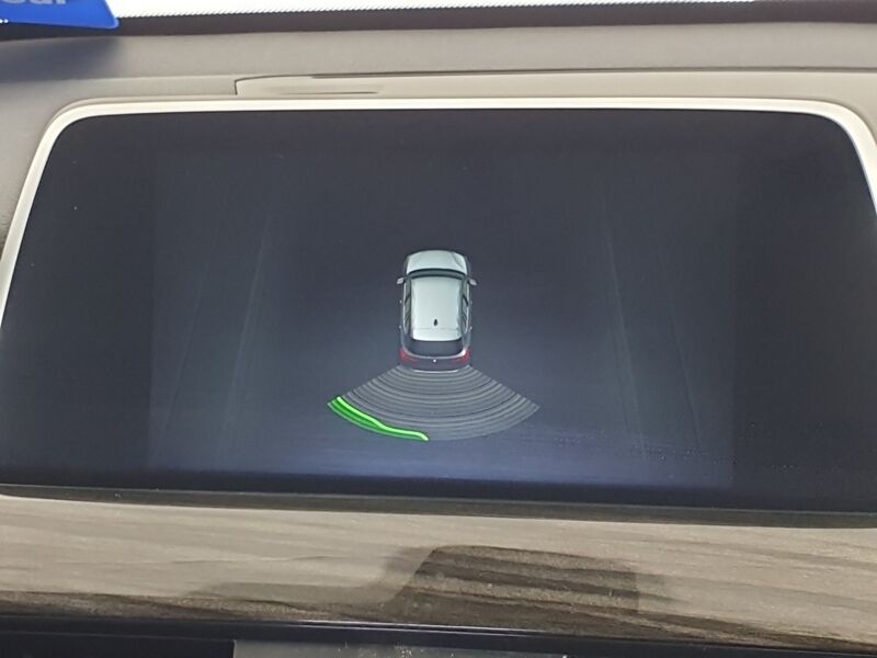 More views of BMW X1