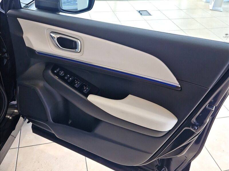 More views of Honda e:Ny1