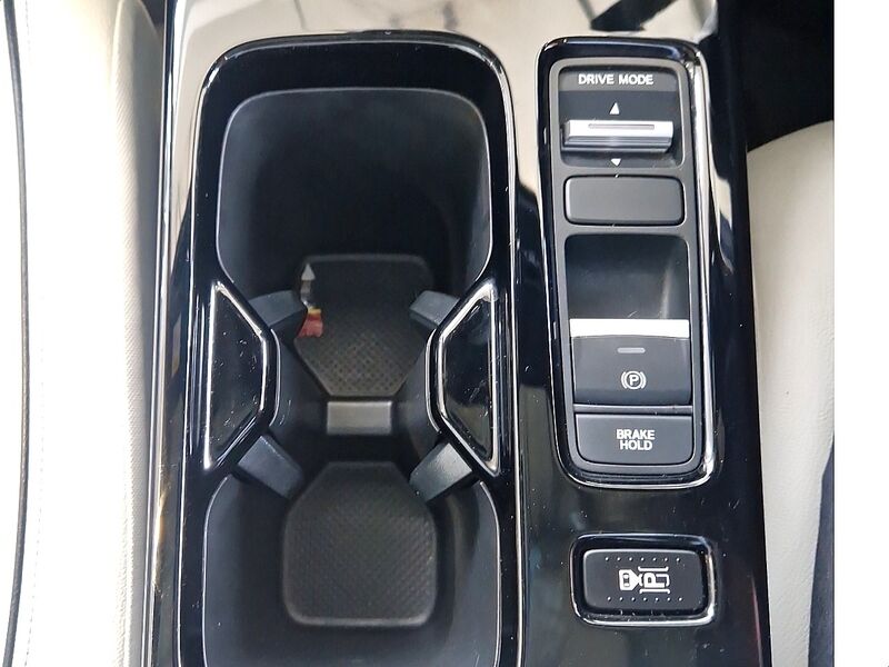 More views of Honda e:Ny1