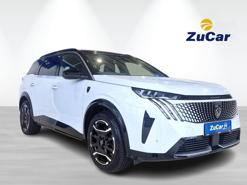 More views of Peugeot 5008