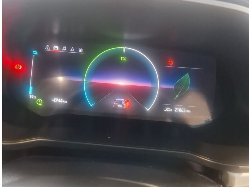 More views of Renault Zoe