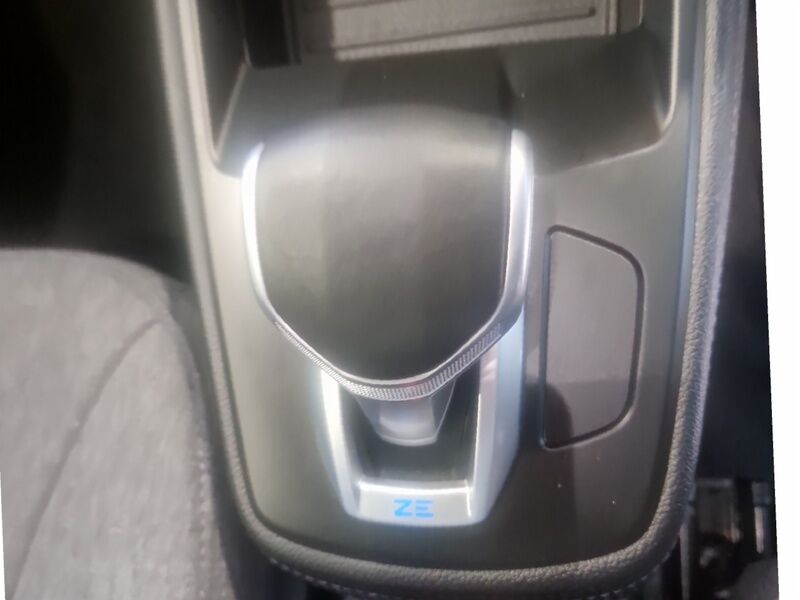 More views of Renault Zoe